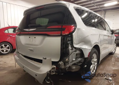 2023 Chrysler Pacifica Touring L z USA, uszkodzony, nr VIN 2C4RC1BG0PR534937